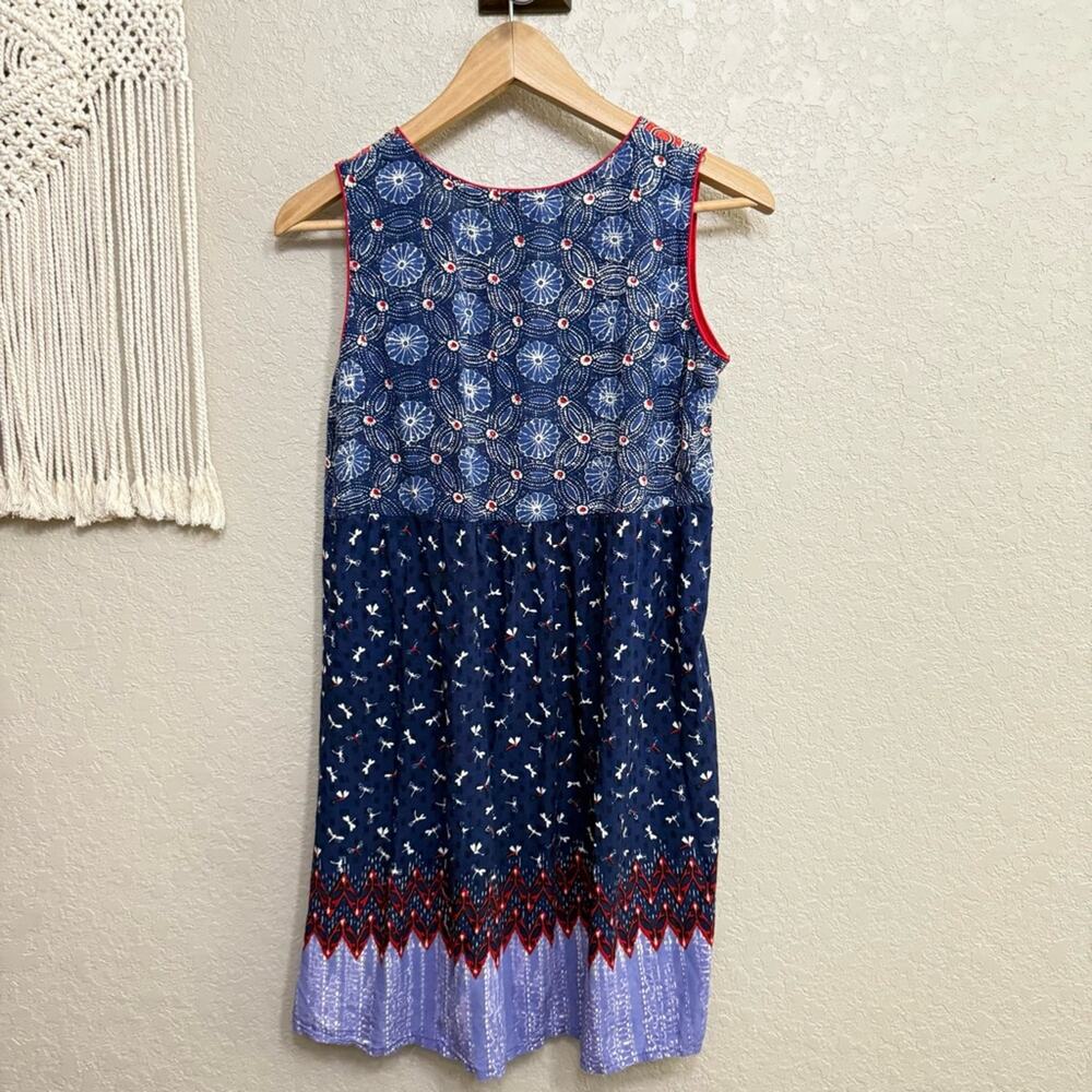 Akkriti women sz M Vibrant Navy and Red Patterned Dress
